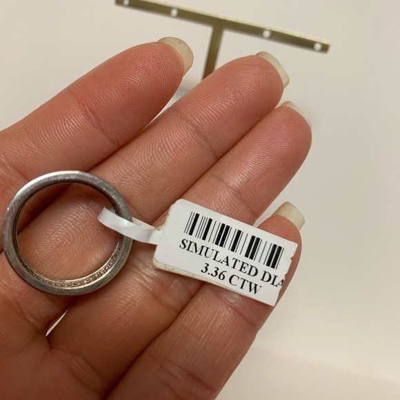 Ring - Picture 4 of 4